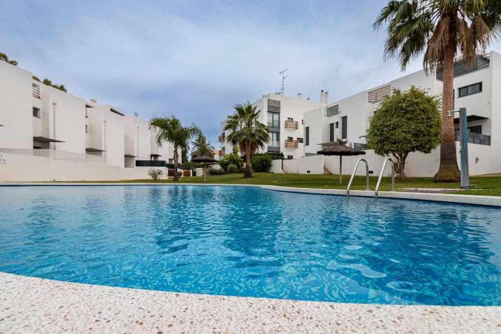 Apartamento Moderno Tranquilo Con Piscina Y Jardin デニア エクステリア 写真